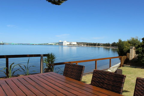 Bay 10 - Suites And Apartments - Accommodation Rockhampton 30