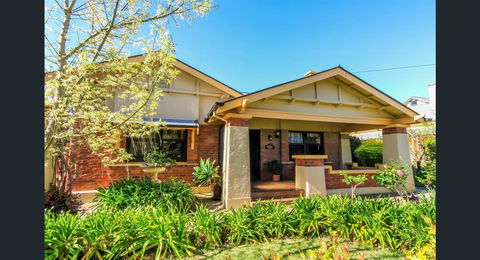 Ambrosia Holiday Home - Accommodation Rockhampton 0