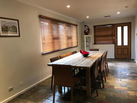 Ambrosia Holiday Home - Accommodation Rockhampton 17