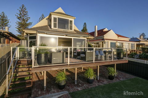 The Beach House @ Grange - Accommodation Rockhampton 8