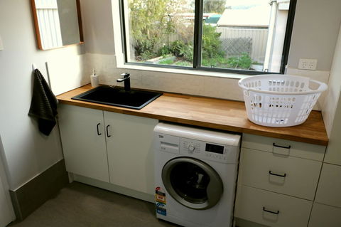 The Purple Door On Seaview - Accommodation Rockhampton 12