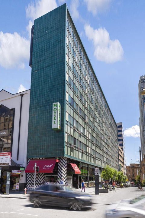 Cosmo On Bank - Accommodation Rockhampton 15