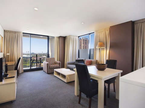 Oaks Adelaide Horizons Suites - Accommodation Rockhampton 13