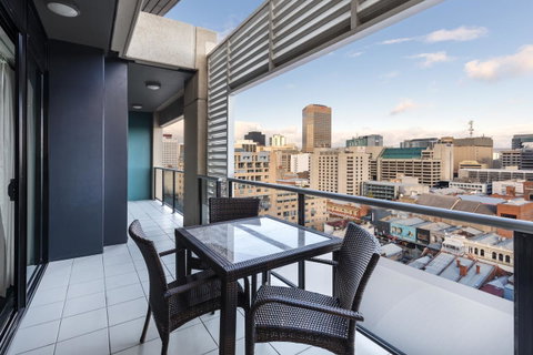 Oaks Adelaide Horizons Suites - Accommodation Rockhampton 2