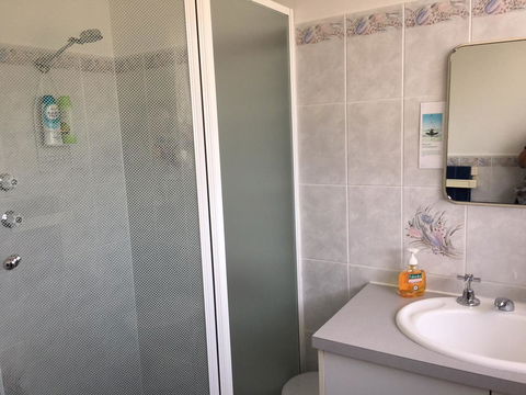 Emu Bay Holiday Homes - Accommodation Rockhampton 35
