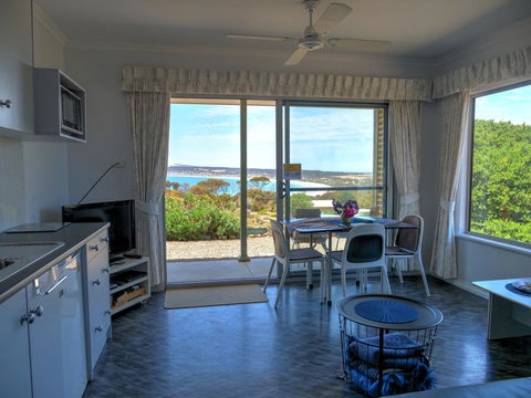 Emu Bay Holiday Homes - Accommodation Rockhampton 26