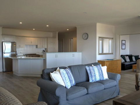 Emu Bay Holiday Homes - Accommodation Rockhampton 15