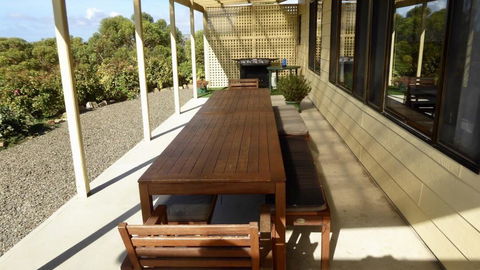 Emu Bay Holiday Homes - Accommodation Rockhampton 13
