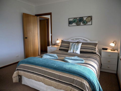 Emu Bay Holiday Homes - Accommodation Rockhampton 11