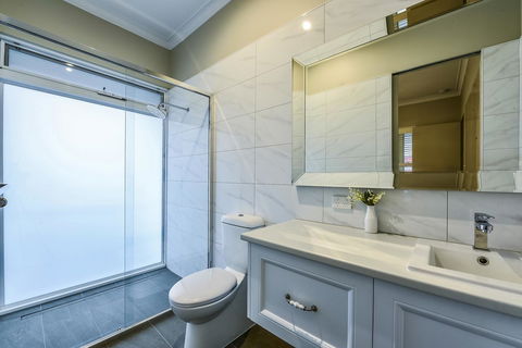 Aloha Central Luxury Apartments - Accommodation Rockhampton 16
