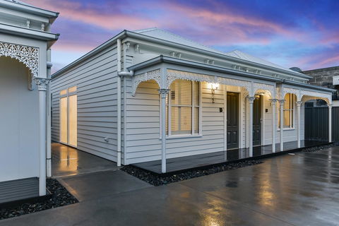 Aloha Central Luxury Apartments - Accommodation Rockhampton 21