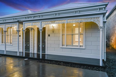 Aloha Central Luxury Apartments - Accommodation Rockhampton 1