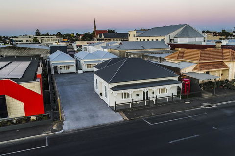 Aloha Central Luxury Apartments - Accommodation Rockhampton 7