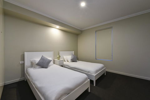 Aloha Central Luxury Apartments - Accommodation Rockhampton 27