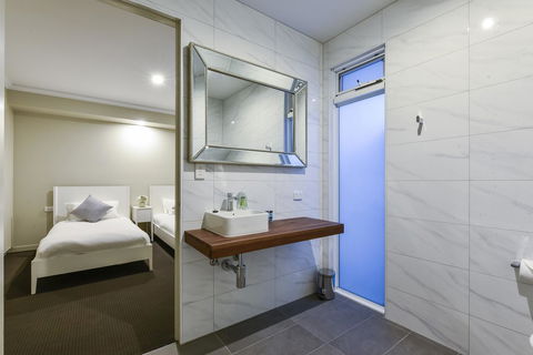 Aloha Central Luxury Apartments - Accommodation Rockhampton 26