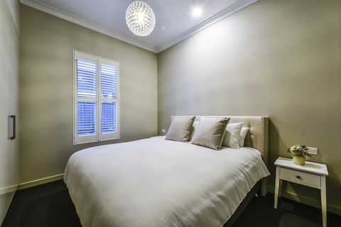 Aloha Central Luxury Apartments - Accommodation Rockhampton 4