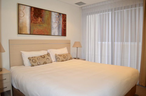 APTonNorthTCE - Accommodation Rockhampton 3