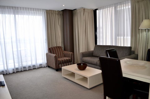 APTonNorthTCE - Accommodation Rockhampton 4
