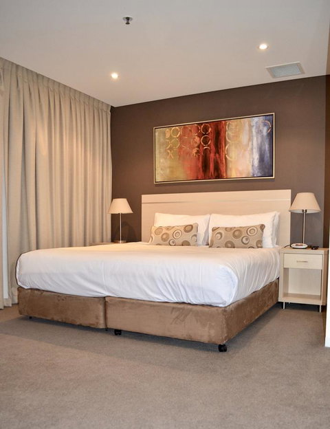 APTonNorthTCE - Accommodation Rockhampton 12