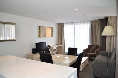 APTonNorthTCE - Accommodation Rockhampton 5