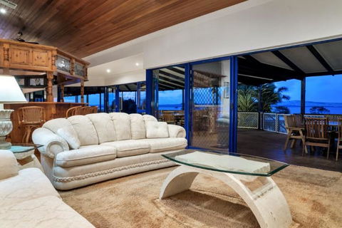 Doyles On The Bay - Accommodation Rockhampton 16