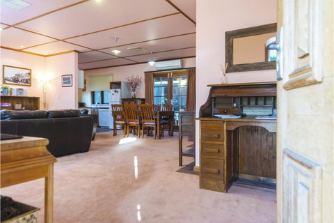 Rustic On 13th - Accommodation Rockhampton 2