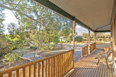 Rustic On 13th - Accommodation Rockhampton 20