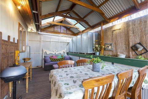 Rustic On 13th - Accommodation Rockhampton 9