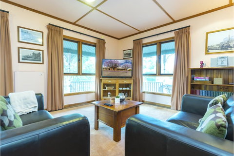 Rustic On 13th - Accommodation Rockhampton 4