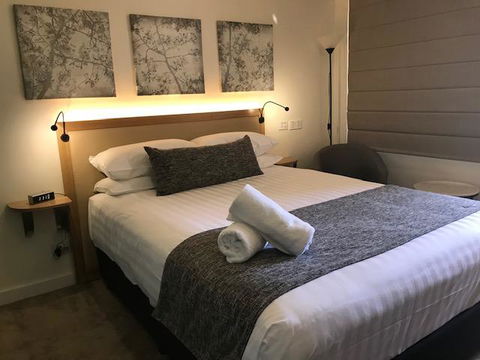 Astor Inn - Accommodation Rockhampton 0