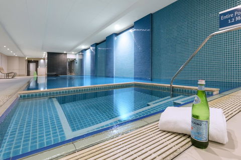 Oaks Glenelg Plaza Pier Suites - Accommodation Rockhampton 9