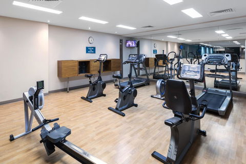Oaks Glenelg Plaza Pier Suites - Accommodation Rockhampton 7