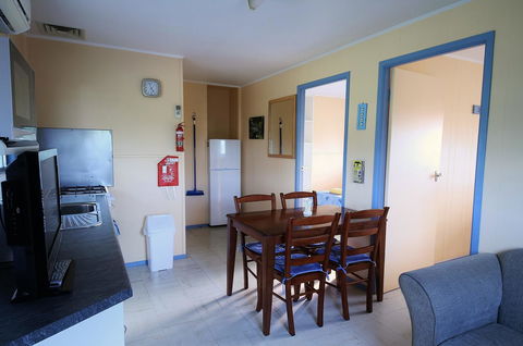 Baudin Beach Apartments - Accommodation Rockhampton 13