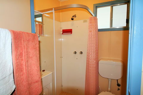 Baudin Beach Apartments - Accommodation Rockhampton 11
