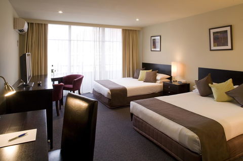 Adelaide Rockford - Accommodation Rockhampton 11