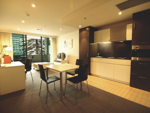 Oaks Glenelg Liberty Suites - Accommodation Rockhampton 27