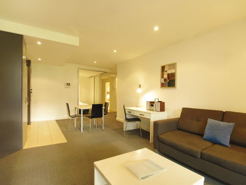 Oaks Glenelg Liberty Suites - Accommodation Rockhampton 22