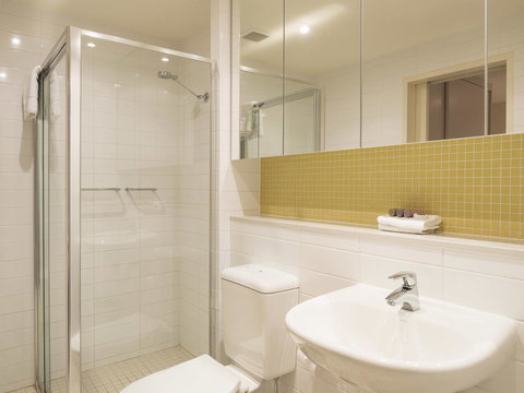 Oaks Glenelg Liberty Suites - Accommodation Rockhampton 23