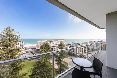 Oaks Glenelg Liberty Suites - Accommodation Rockhampton 14