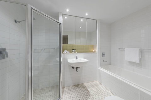 Oaks Glenelg Liberty Suites - Accommodation Rockhampton 28