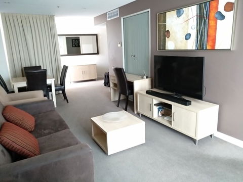 JABCA Apartments - Accommodation Rockhampton 9