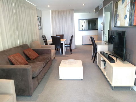 JABCA Apartments - Accommodation Rockhampton 10