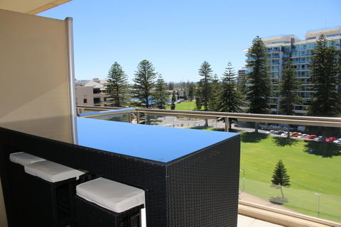 Beachside Luxury Getaway In Glenelg - Accommodation Rockhampton 15