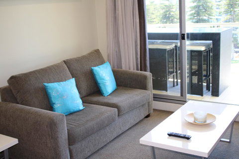 Beachside Luxury Getaway In Glenelg - Accommodation Rockhampton 8