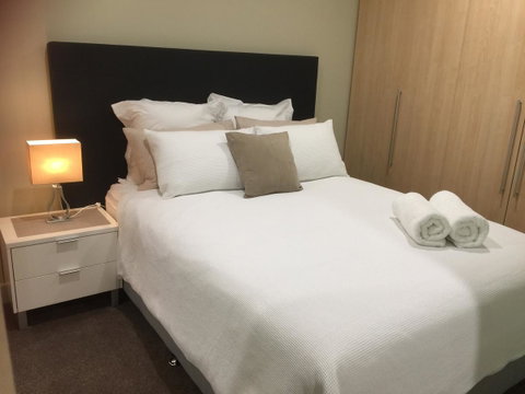 Beachside Luxury Getaway In Glenelg - Accommodation Rockhampton 9