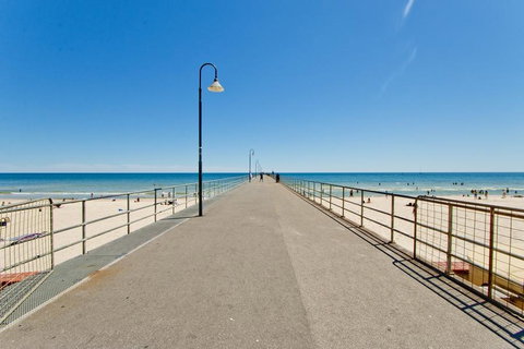 Glenelg Oasis Studios - Accommodation Rockhampton 15