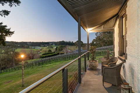 The Other House - Accommodation Rockhampton 0