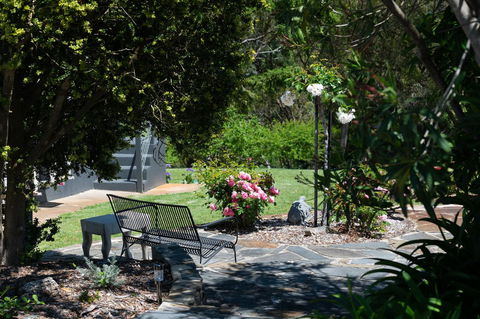 The Other House - Accommodation Rockhampton 4