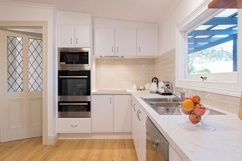 The Other House - Accommodation Rockhampton 10