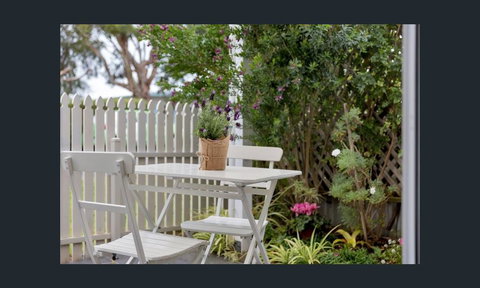 Wintergarden Beach Cabin - Accommodation Rockhampton 2